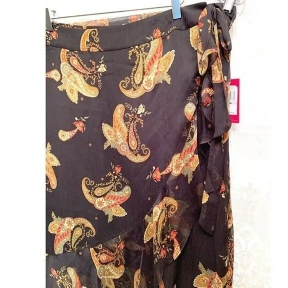 Vince Camuto NWT Women's Paisley Spice Ruffled Chiffon Midi Skirt Plus Size 22W - Picture 5 of 9